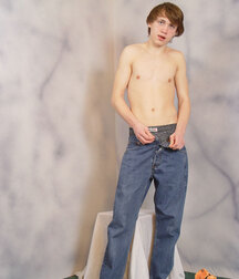 Esthan is a very good looking twink this is his 7th set 5fb60472bcc2c.jpg