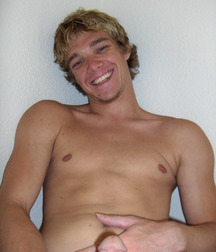 Sweet smiling blond big boy porn Brenden 5fbdf20d4ef12.jpg