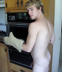 Sweet smiling blond big boy porn Brenden 5fbdf2accda20.jpg