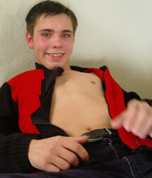 This cutie looks as if he is blushing 5fd067239393a.jpg
