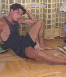 Muscular Brit twink great Butt un cut, huge cum 6221c1ed164de.jpg