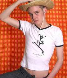 Give a blond twink porn a silly hat 622c369fb65ef.jpg