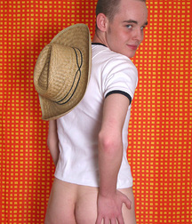 Give a blond twink porn a silly hat 622c36e52bc9c.jpg