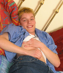 Such a cute sweet blond on blue sheets boys porn 622ee27276492.jpg