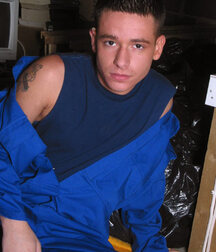 Cute Brit twink electrician gay porn 6232d7483422d.jpg
