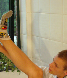 Take a bath with a hot ginger freckled twink 623ebb34704b6.jpg