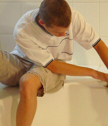 Take a bath with a hot ginger freckled twink 623ebb4d2983d.jpg