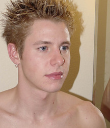 Boys Porn Cute blond spiky haired twink, smooth body 