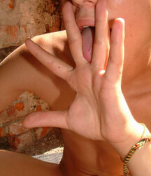 Find a delict house and you might find him 6246b05fc1da6.jpg