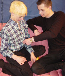 Two Hot twinks one is well-known boys porn 624d3be89c223.jpg