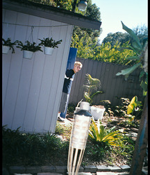 Office Blond then pees in the garden 6289d7acb9d70.jpg