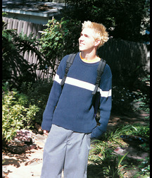 Office Blond then pees in the garden 6289d7f84cd63.jpg