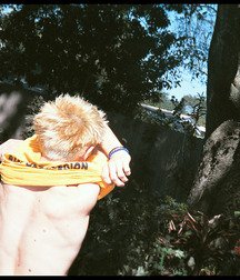 Office Blond then pees in the garden 6289d829cfe63.jpg