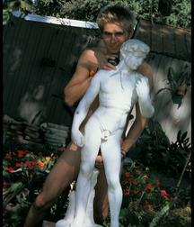 Office Blond then pees in the garden 6289d9cc44950.jpg