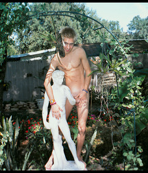 Office Blond then pees in the garden 6289d9ec98705.jpg
