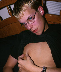 Glasses make him look intelligent boys porn 62908d114a47e.jpg