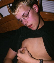 Glasses make him look intelligent boys porn 62908d13bb4e6.jpg