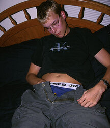 Glasses make him look intelligent boys porn 62908d18f30c9.jpg