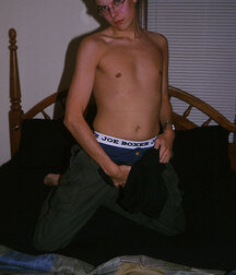 Glasses make him look intelligent boys porn 62908d2dbfaef.jpg