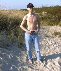 A tall Ukrainian by the sea boys porn 62c29f9689e14.jpg