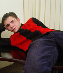 Red and black sweater twink boys porn 62ecd70dba519.jpg