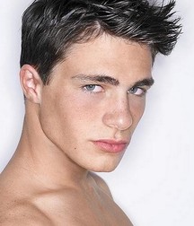 Beautiful Boys 5dce94f70aa10.jpg