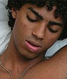 Beautiful Boys 5dce95165ce21.jpg