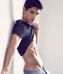 Beautiful Boys 5dce956c00dc4.jpg
