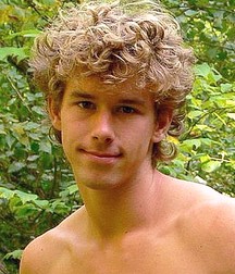 Beautiful Boys 5dce95af54382.jpg