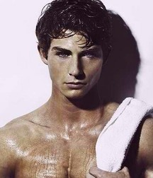Beautiful Boys 5dce95c5d39ed.jpg