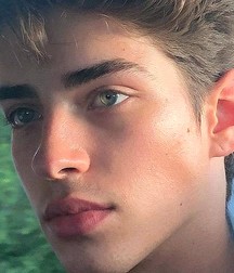 Beautiful Boys 5dce961789727.jpg