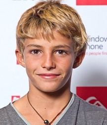 Beautiful Boys 5dce96219eac5.jpg