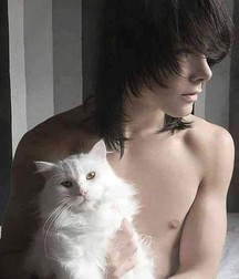 Beautiful Boys 5dce96310c5e8.jpg