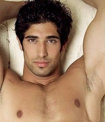 Faces to Kiss 5ddeeecb69509.jpg