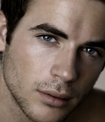 Faces to Kiss 5ddeeedce7008.jpg