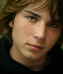 Faces to Kiss 5ddeeee3245c4.jpg