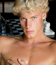 Faces to Kiss 5ddeef07ecd81.jpg