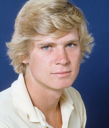 Faces to Kiss 5ddeef2a8d148.jpg