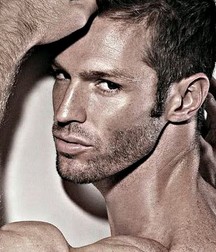 Faces to Kiss 5ddeef345f028.jpg