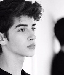 Faces to Kiss 5ddeef4e2c66c.jpg