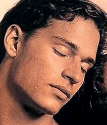 Faces to Kiss 5ddeef577e128.jpg