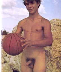 Boys And Their Balls 5ddef6fe4eb69.jpg