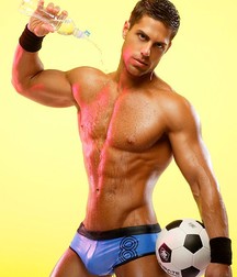 Boys And Their Balls 5ddef7947289b.jpg