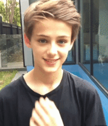 From Ian  5d83bf890fdac.gif