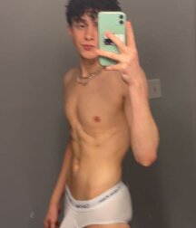 Bulge Show Boys Twink Tube 6106a920eba42.jpg