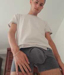 Bulge Show Boys Twink Tube 6106a951ad932.jpg