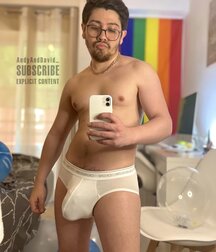 Bulge Show Boys Twink Tube 6106a95c33faf.jpg