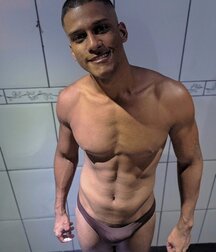 Surprised Gay Porn Hung 6111365aa19d5.jpg