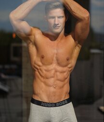 Viggo's Bulge 612a4ebbeb9e3.jpg