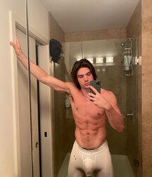 Hung Man Twink Tube 6145cf56bb657.jpg